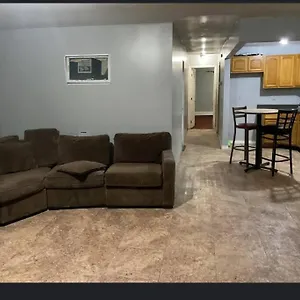 https://room-in-a-beach-house-with-king-size-bed.us-newyorkcity.com